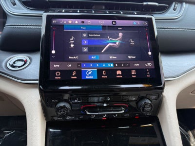 2024 Jeep Grand Cherokee L Base