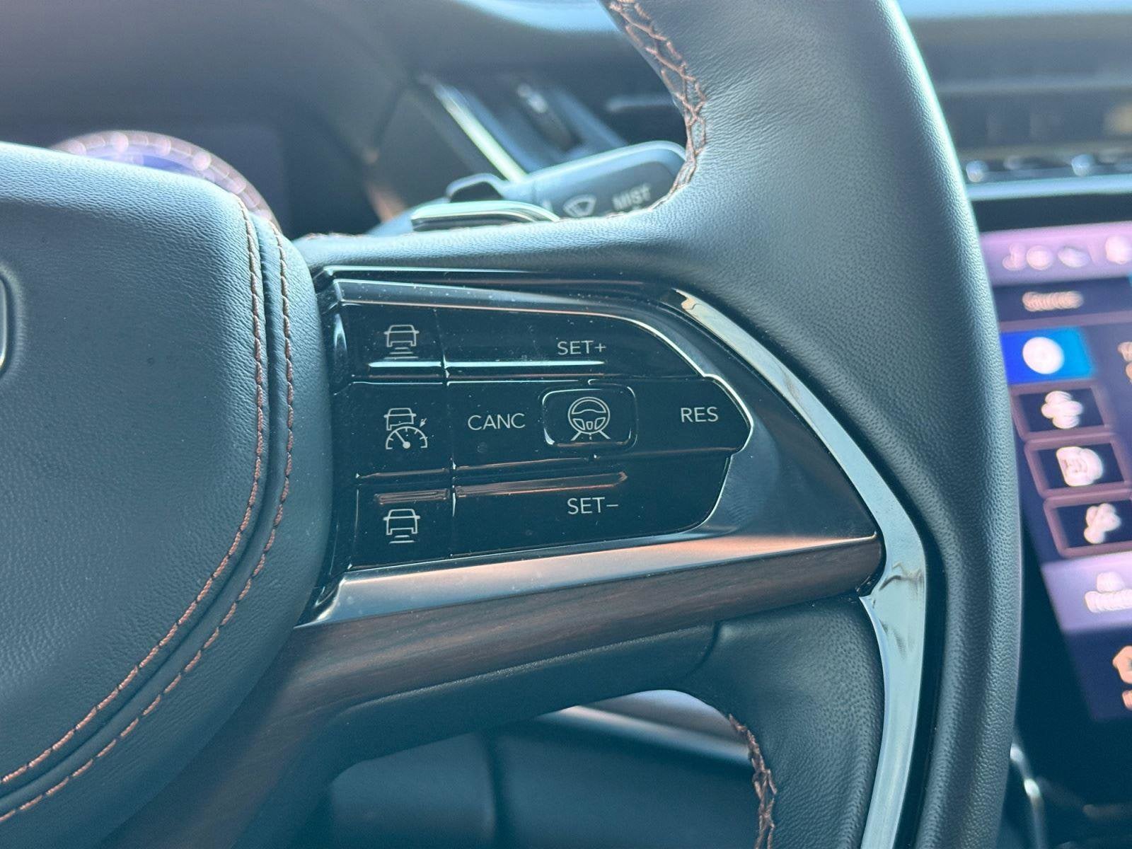 2023 Jeep Grand Cherokee L Base