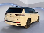 2023 Jeep Grand Cherokee L Base