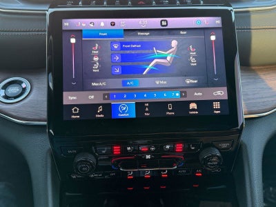 2023 Jeep Grand Cherokee L Base