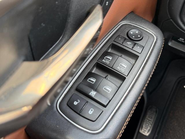 2022 RAM 1500 Longhorn 4x4 Crew Cab 5'7" Box