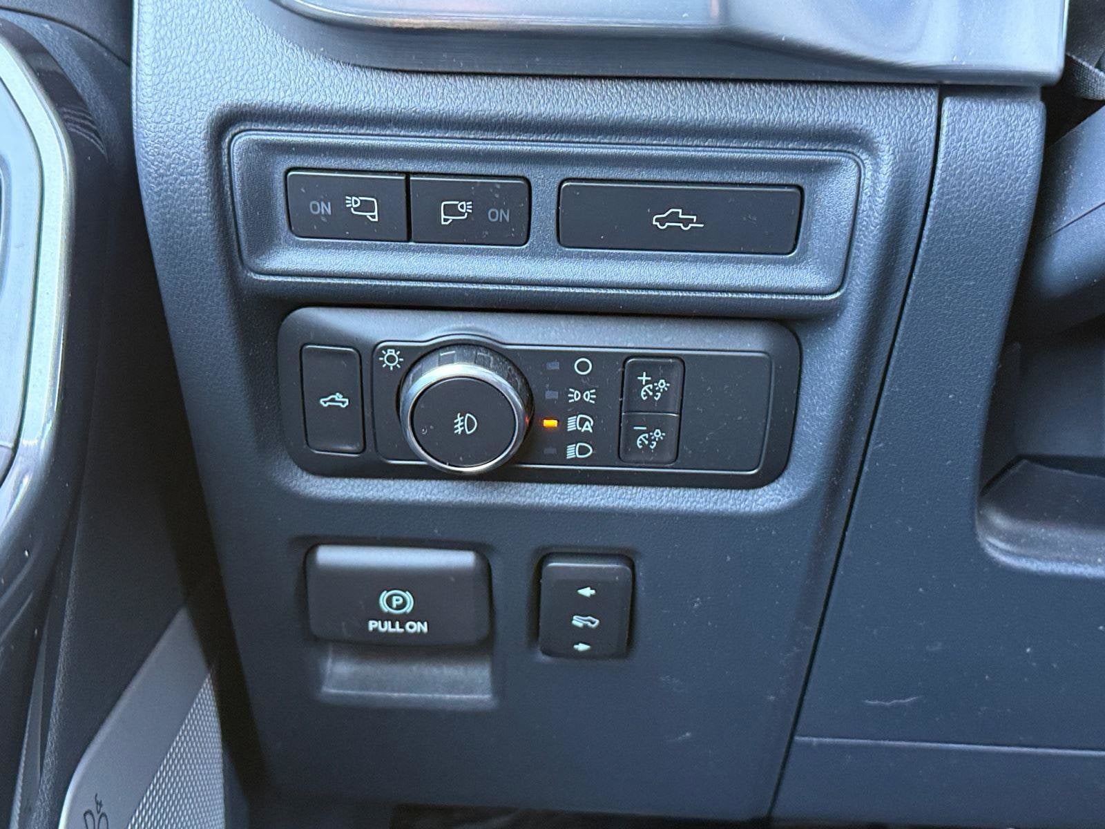 2022 Ford F-150 Base