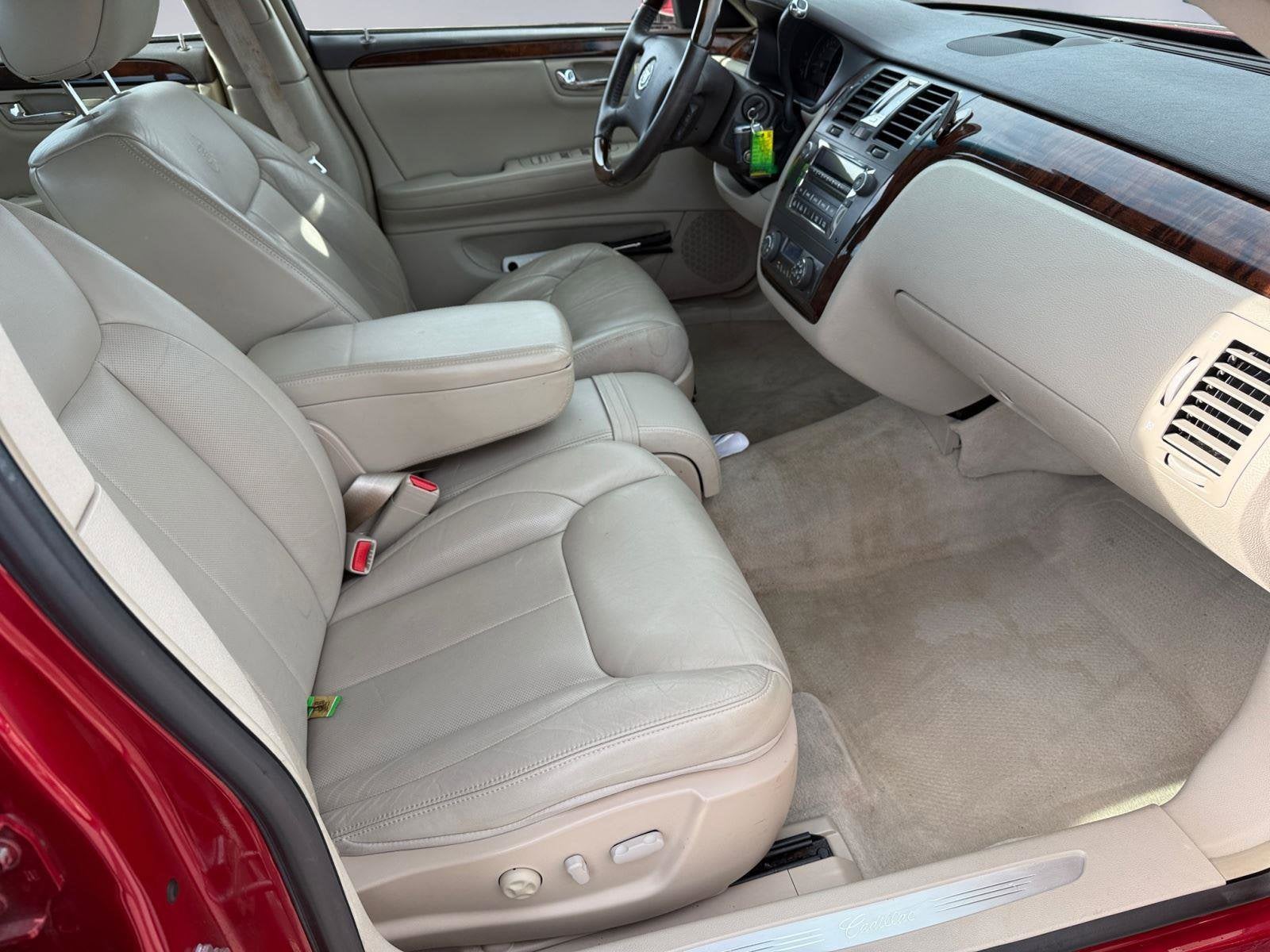 2009 Cadillac DTS Base