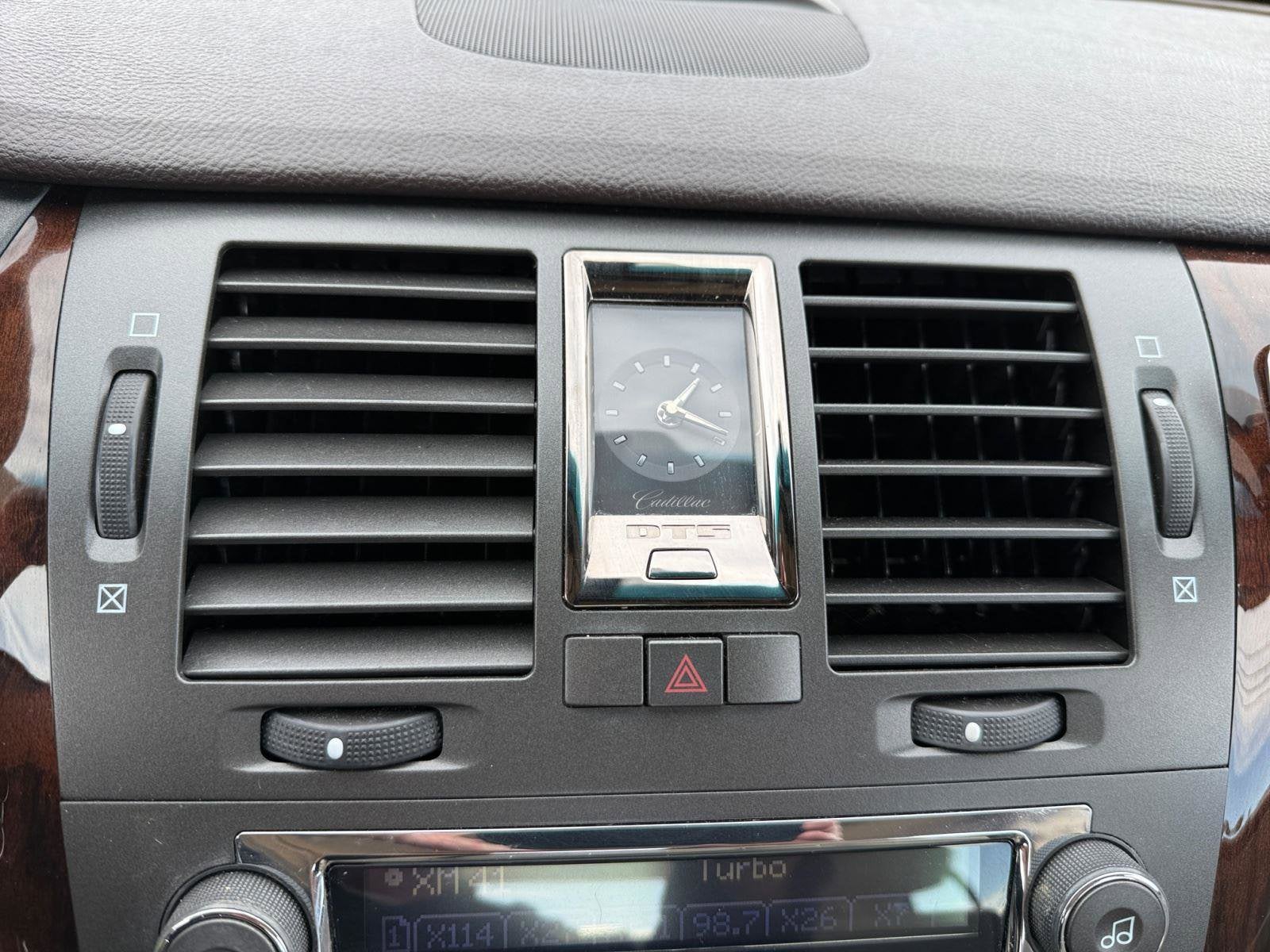 2009 Cadillac DTS Base