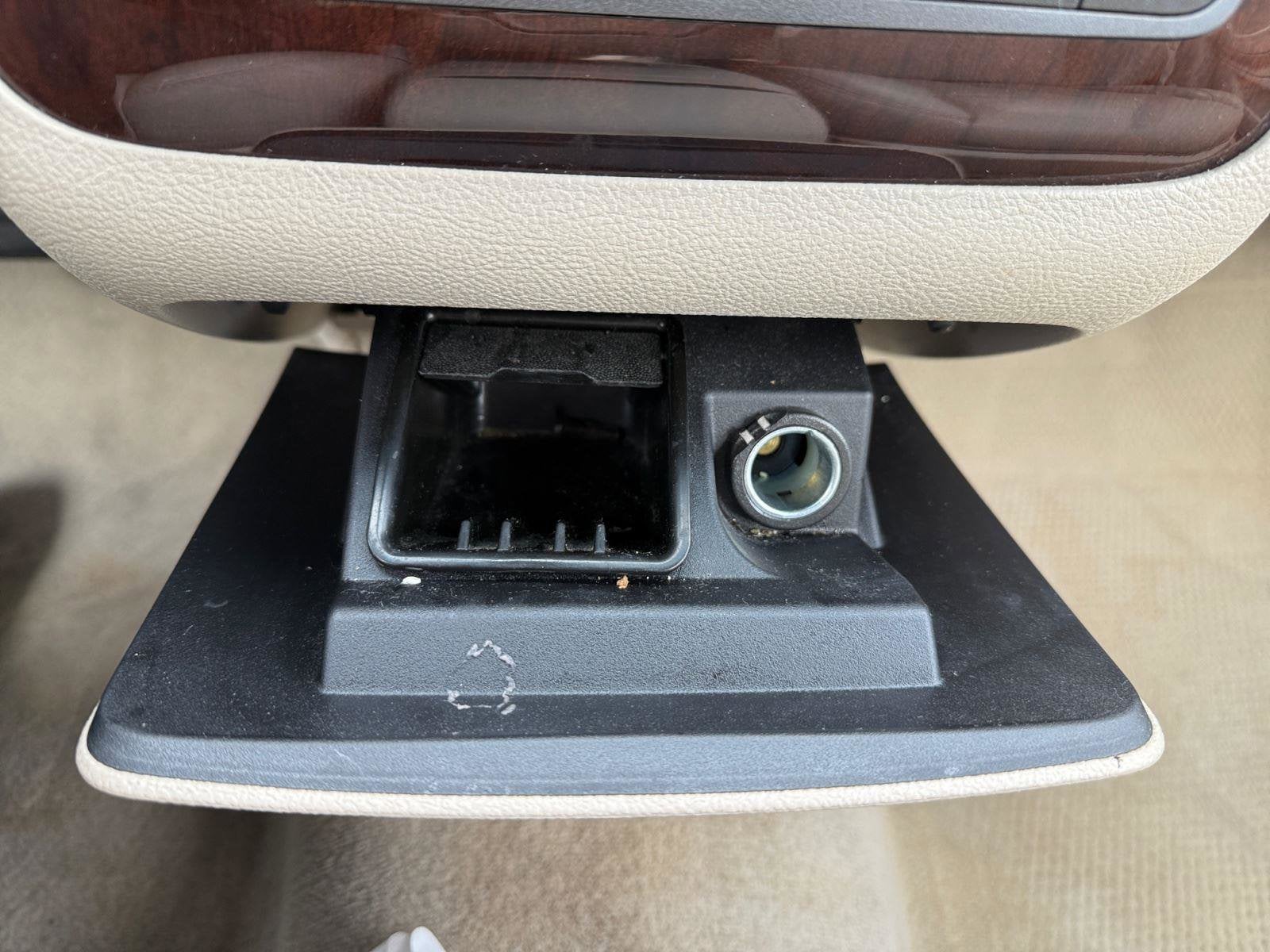 2009 Cadillac DTS Base