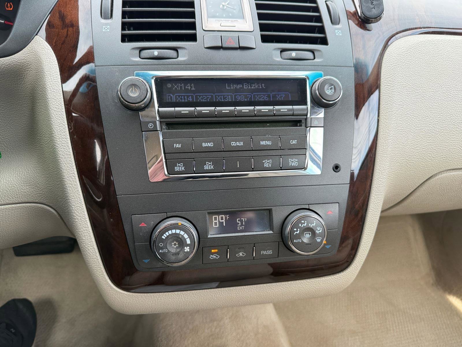 2009 Cadillac DTS Base