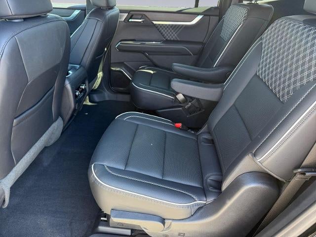 2024 GMC Acadia FWD Denali