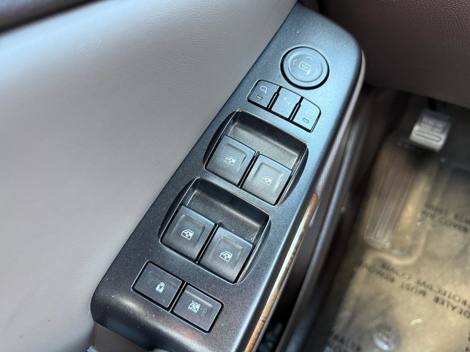 2016 GMC Yukon Base