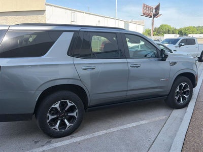 2025 GMC Yukon Base