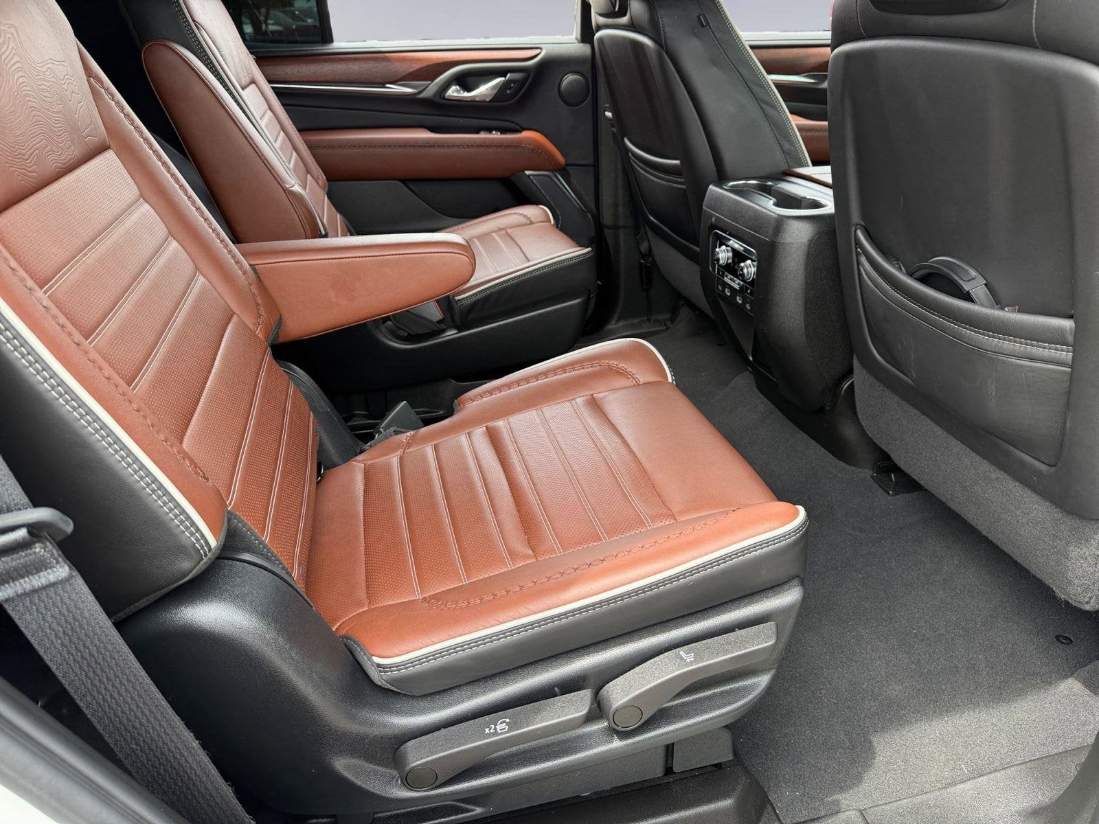 2023 GMC Yukon Base
