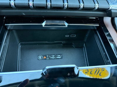 2025 GMC Yukon XL Base