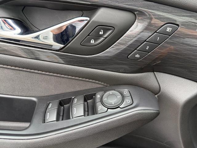 2022 Chevrolet Traverse AWD 2LZ