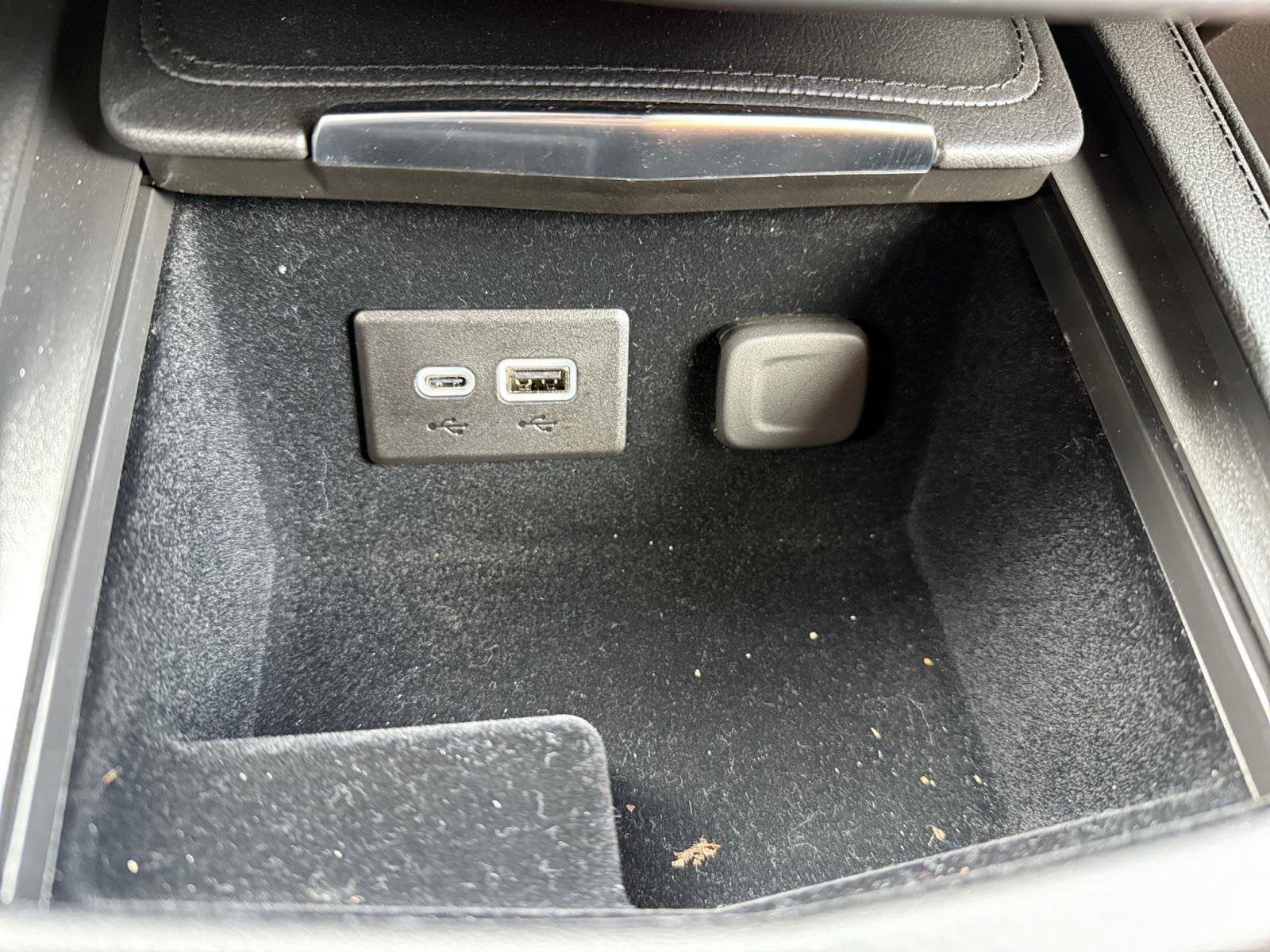 2025 Cadillac XT4 Base