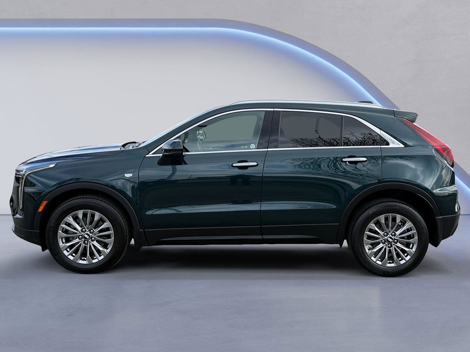 2025 Cadillac XT4 Base