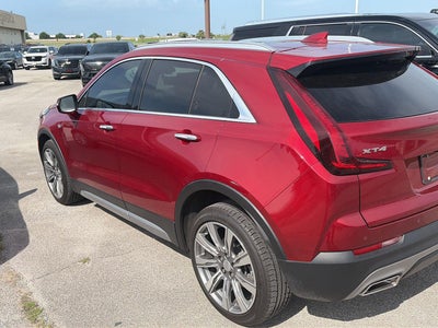 2023 Cadillac XT4 FWD 4dr Premium Luxury