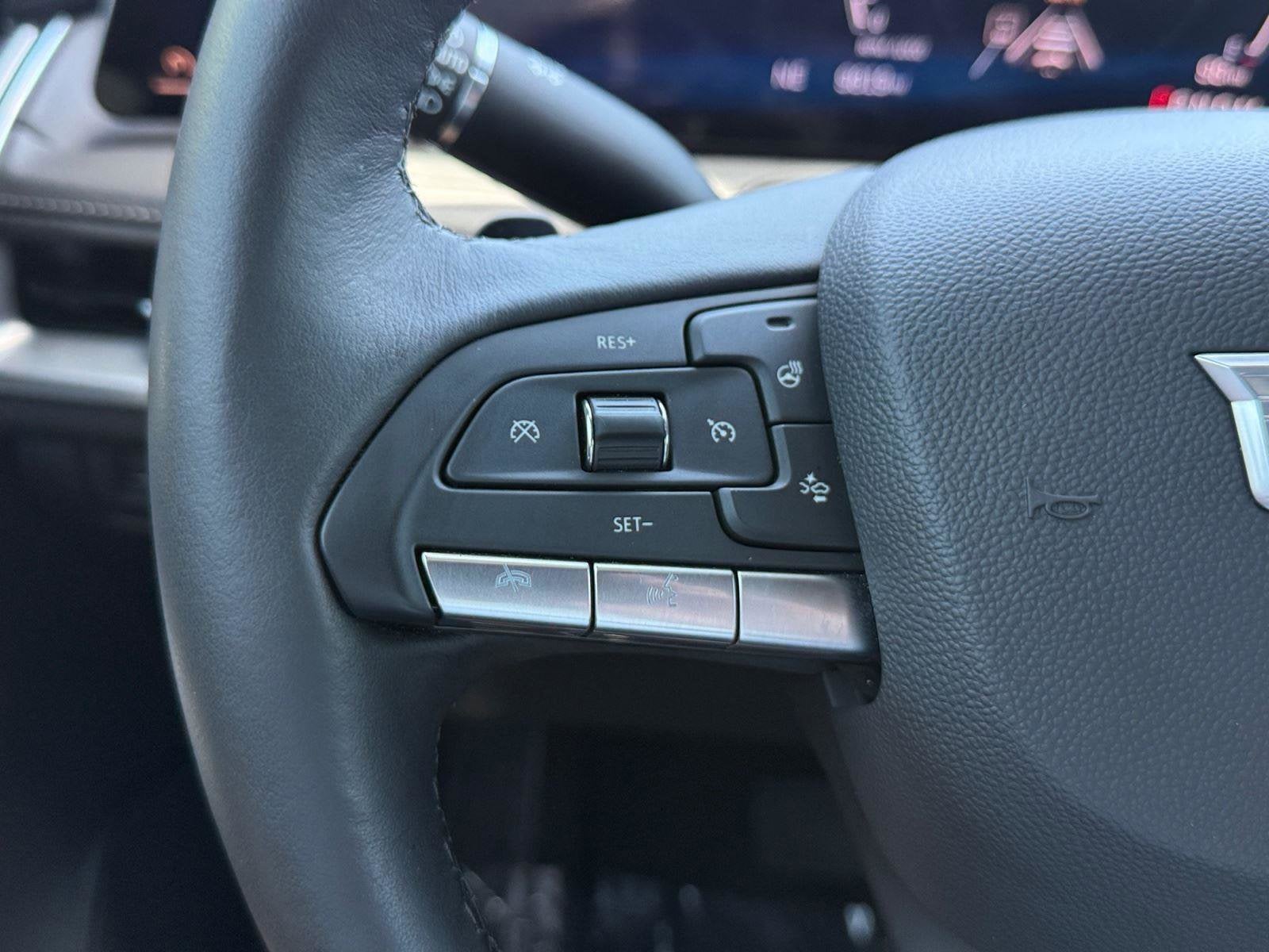 2025 Cadillac XT4 Base