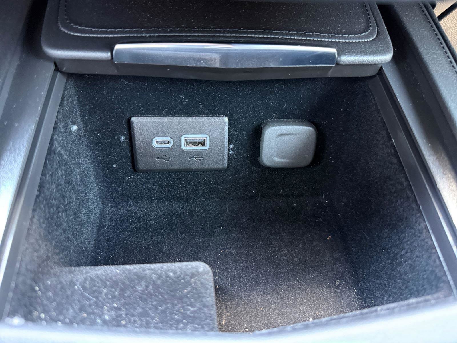 2025 Cadillac XT4 Base