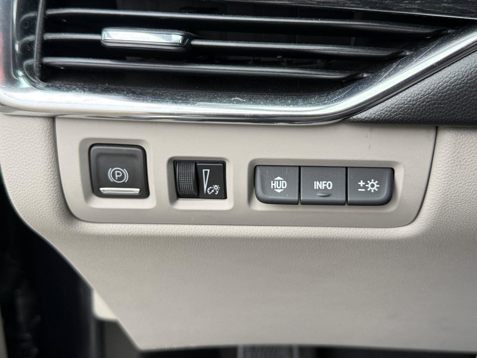 2023 Cadillac XT4 Base