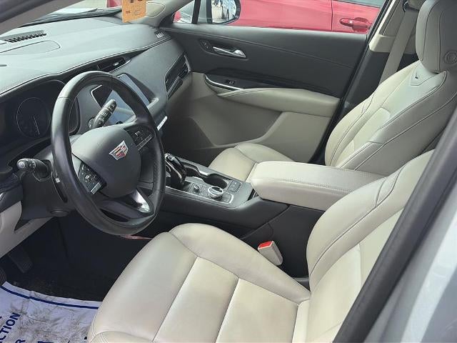 2023 Cadillac XT4 FWD 4dr Premium Luxury