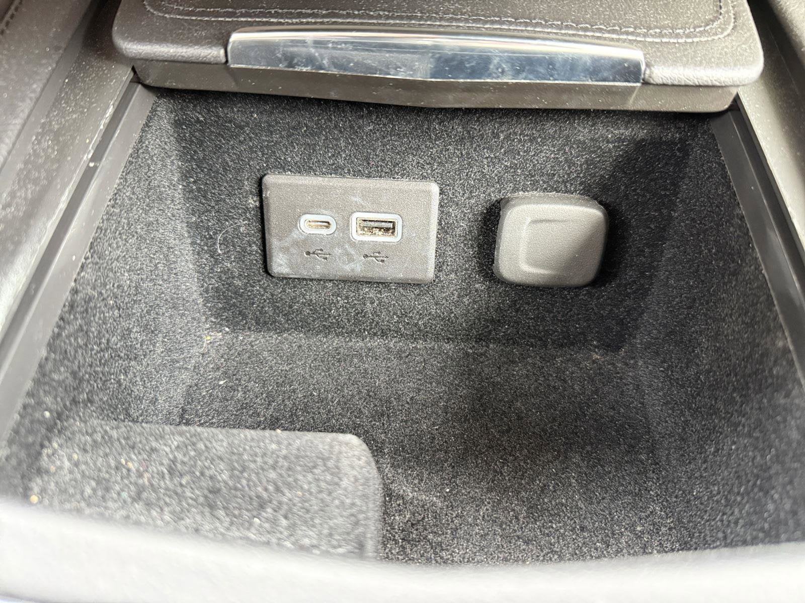 2023 Cadillac XT4 Base