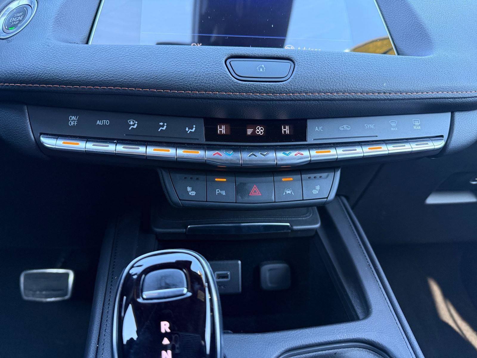 2023 Cadillac XT4 Base