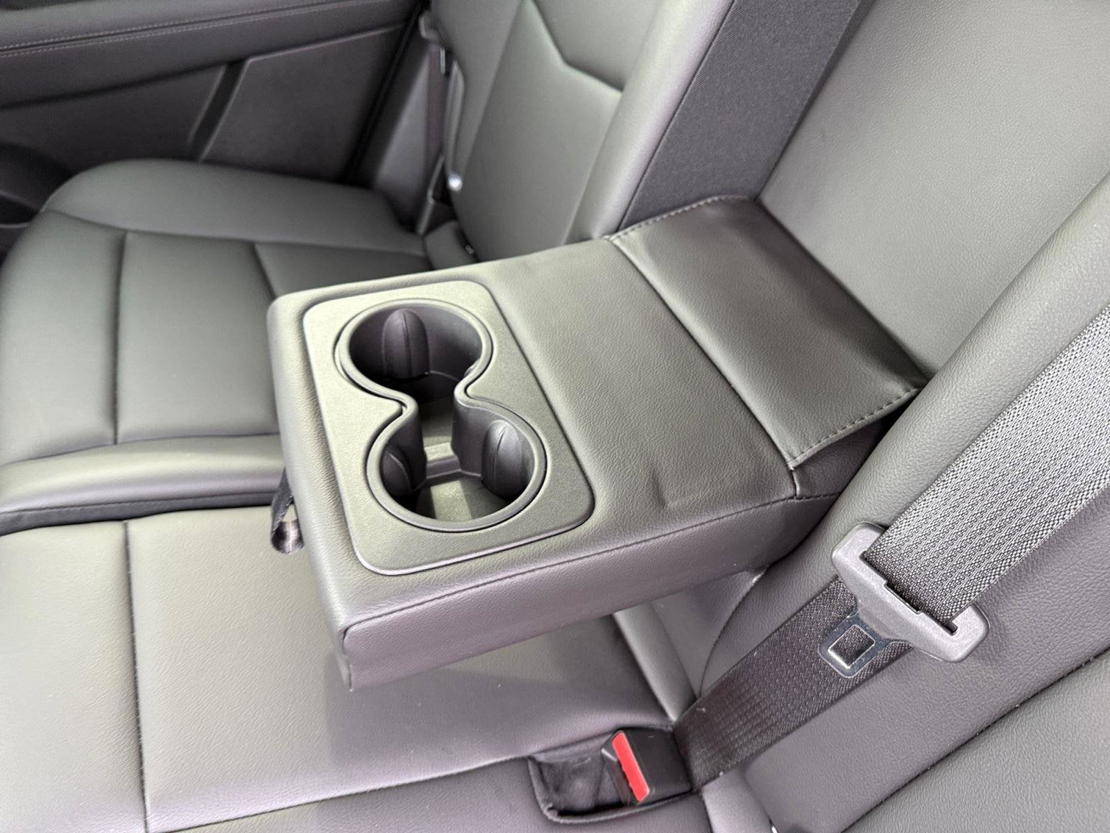 2025 Cadillac XT5 Base