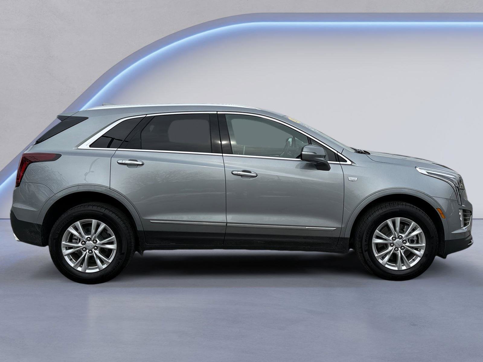 2025 Cadillac XT5 Base