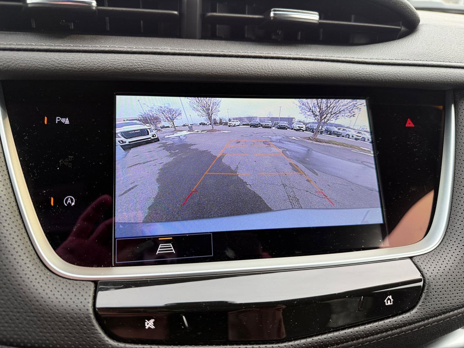 2025 Cadillac XT5 Base