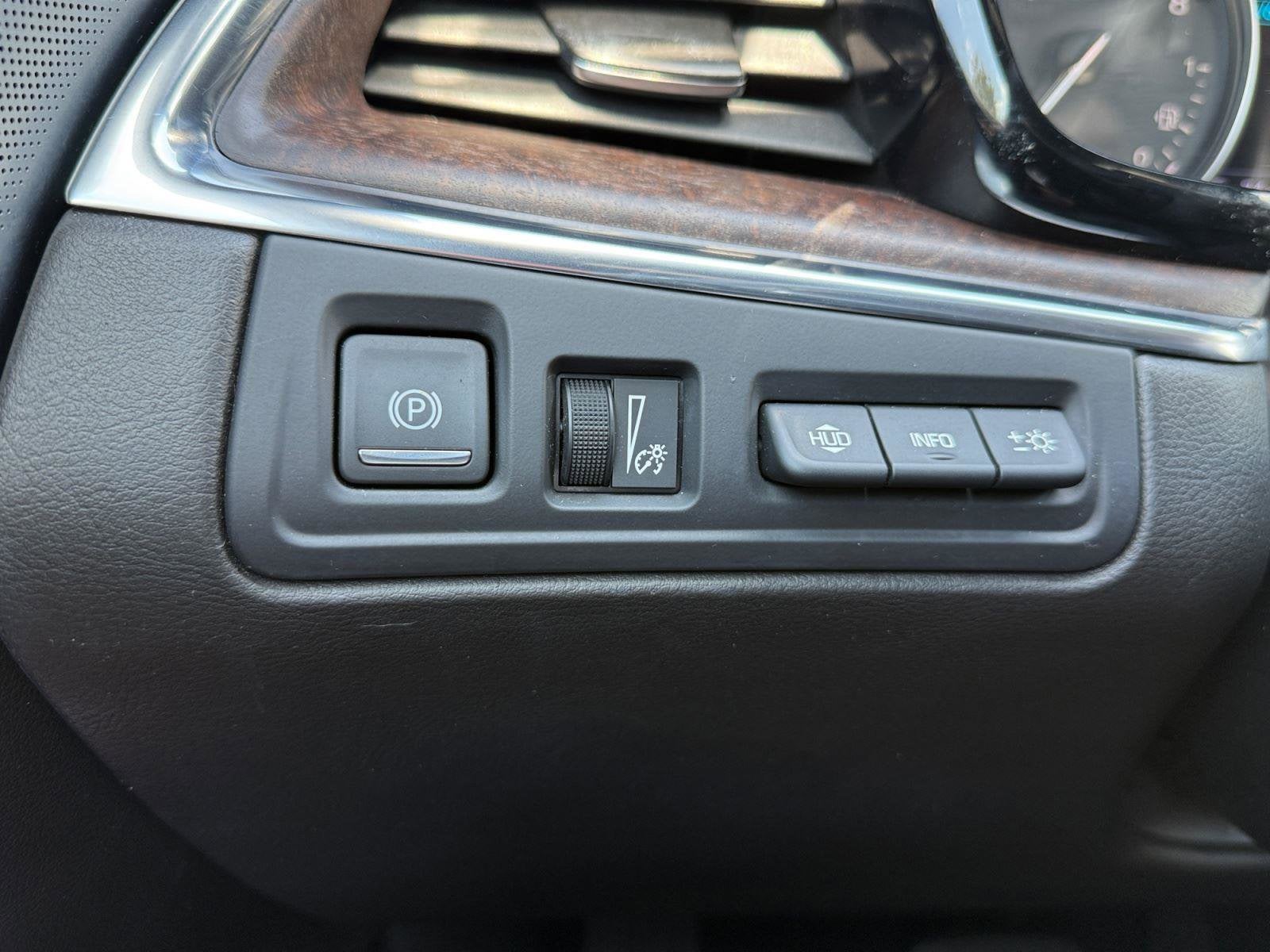 2020 Cadillac XT5 Base