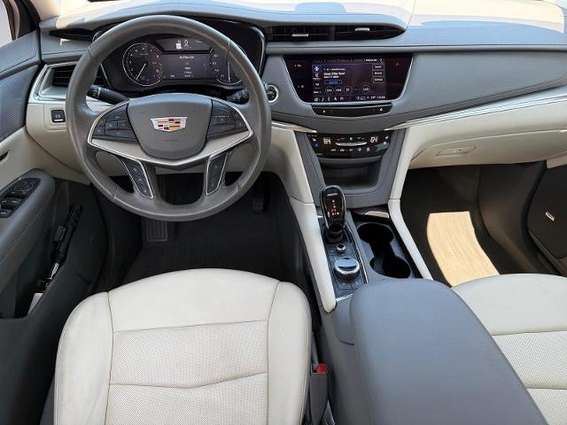 2022 Cadillac XT5 FWD Premium Luxury