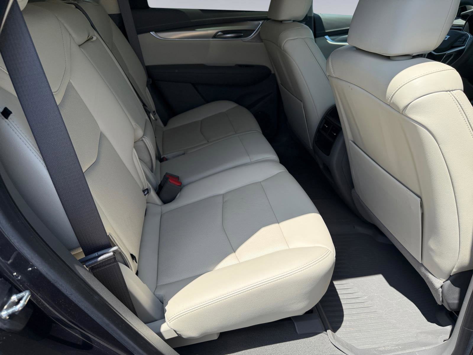 2023 Cadillac XT5 Base