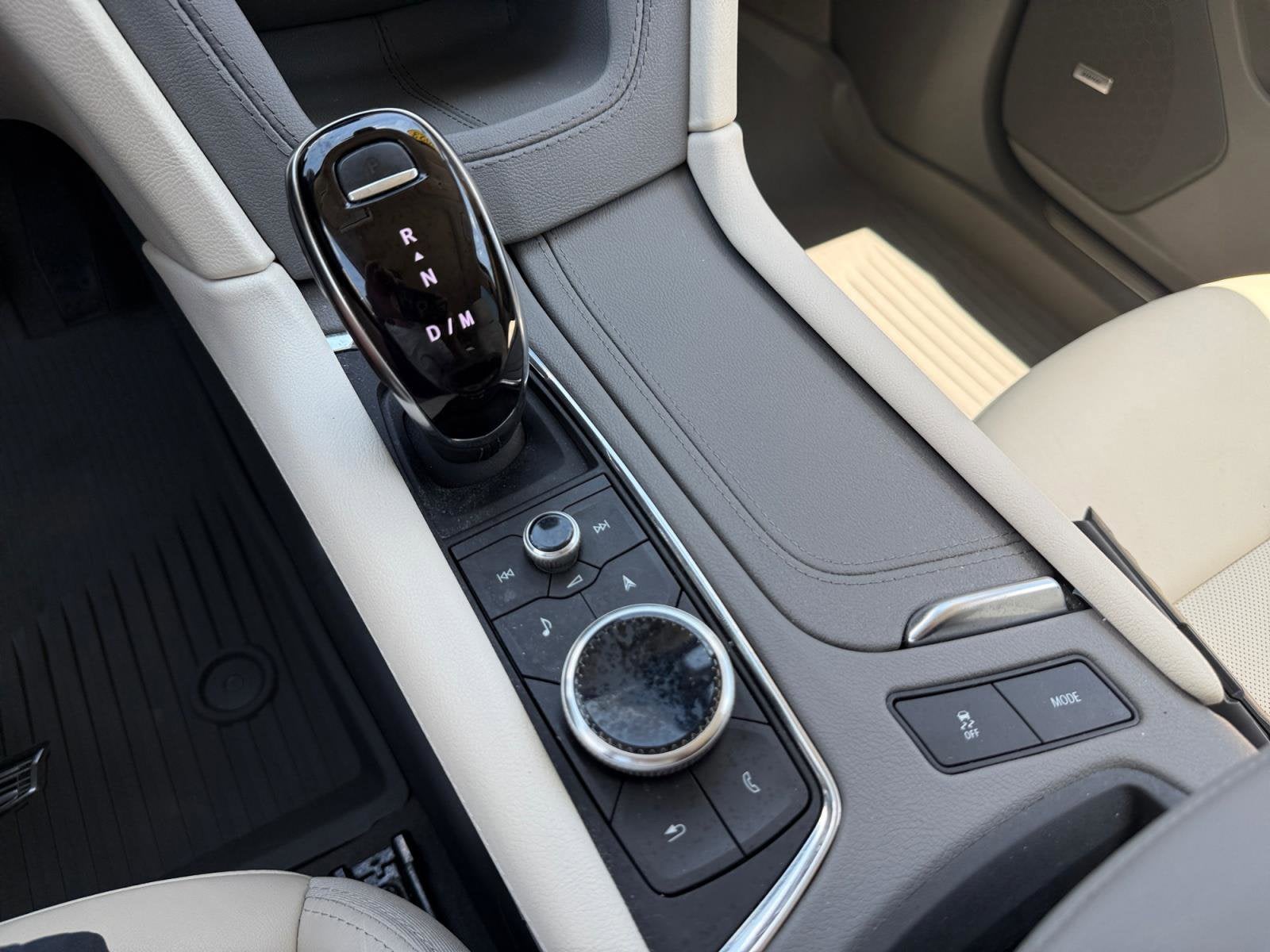 2023 Cadillac XT5 Base