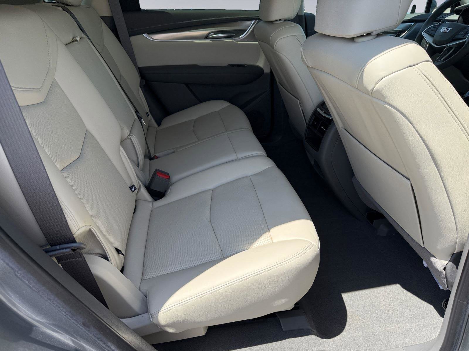 2023 Cadillac XT5 Base