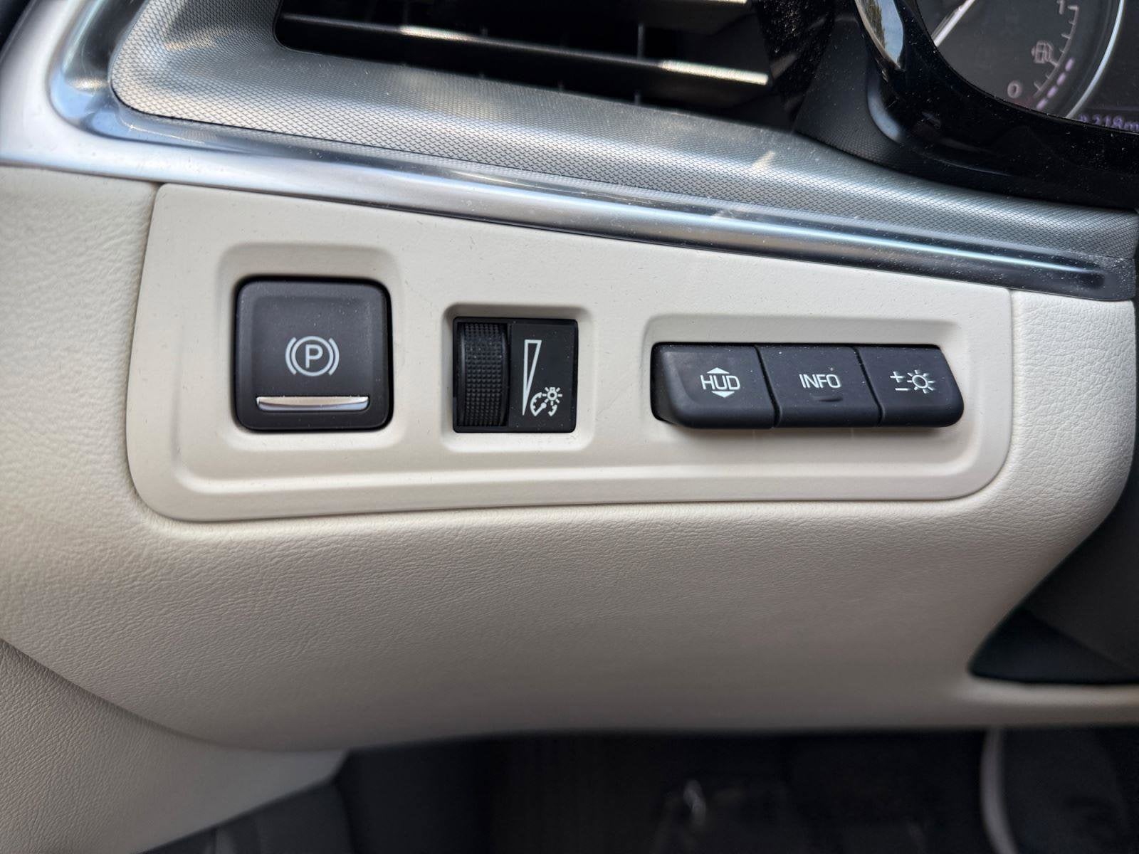 2023 Cadillac XT5 Base