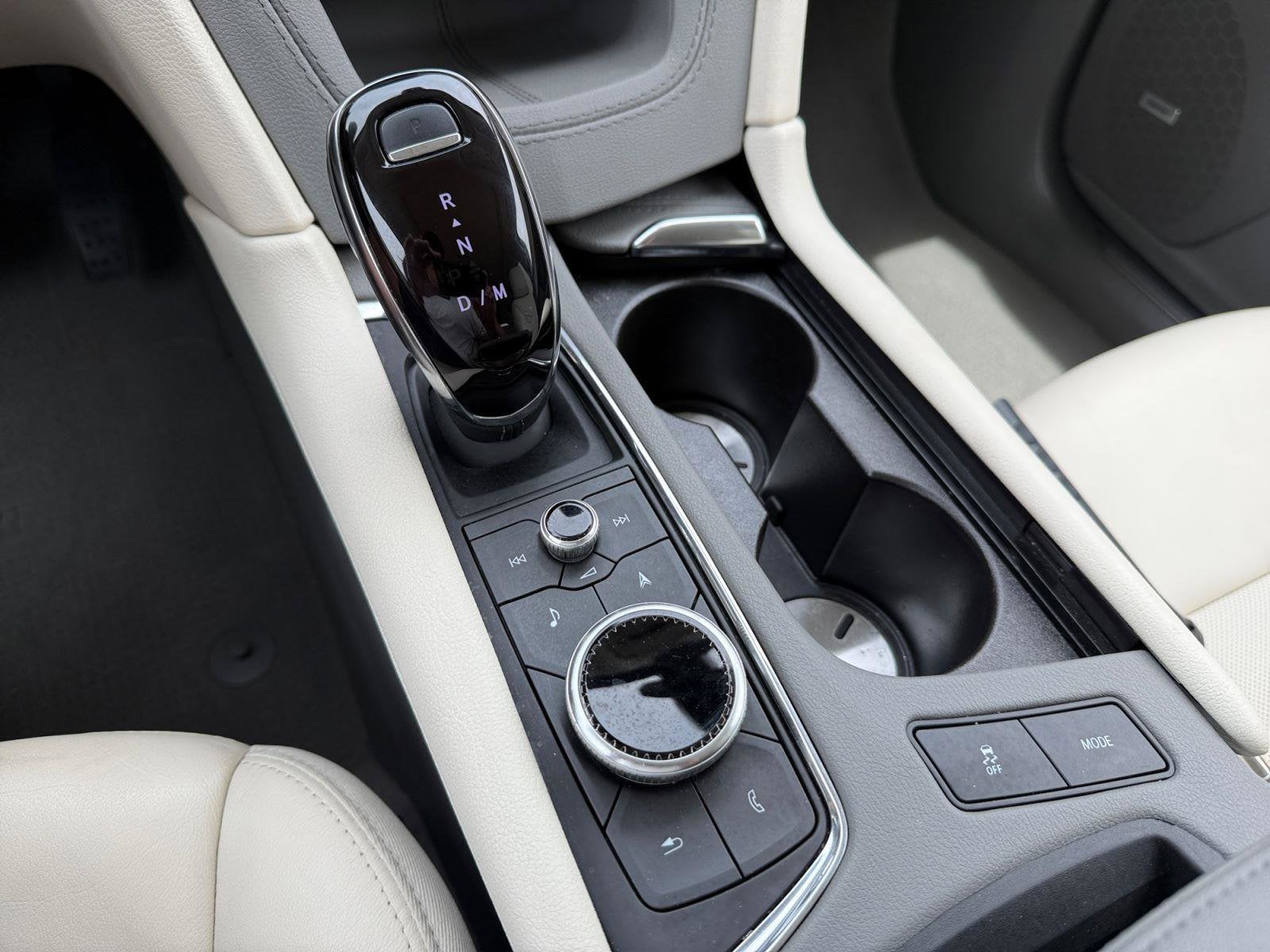 2024 Cadillac XT5 Base