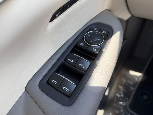 2026 Cadillac XT5 AWD 4dr Premium Luxury