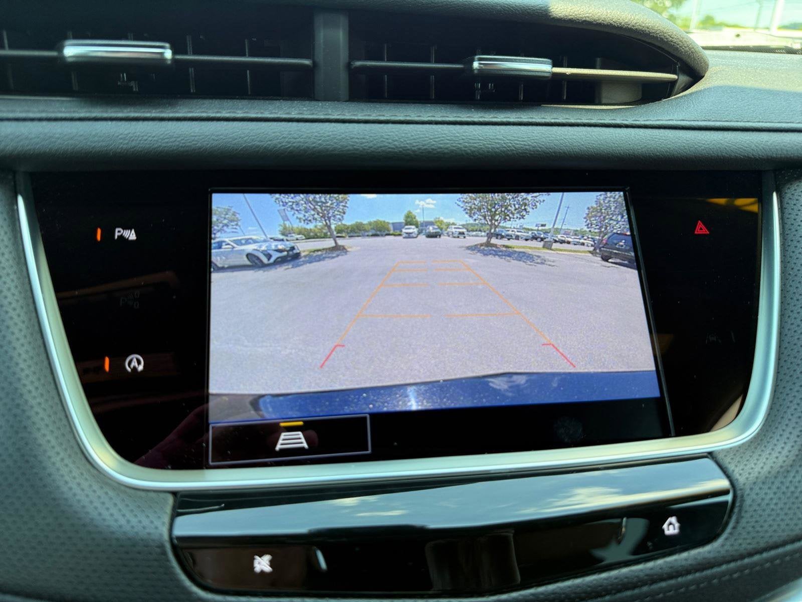 2023 Cadillac XT5 Base