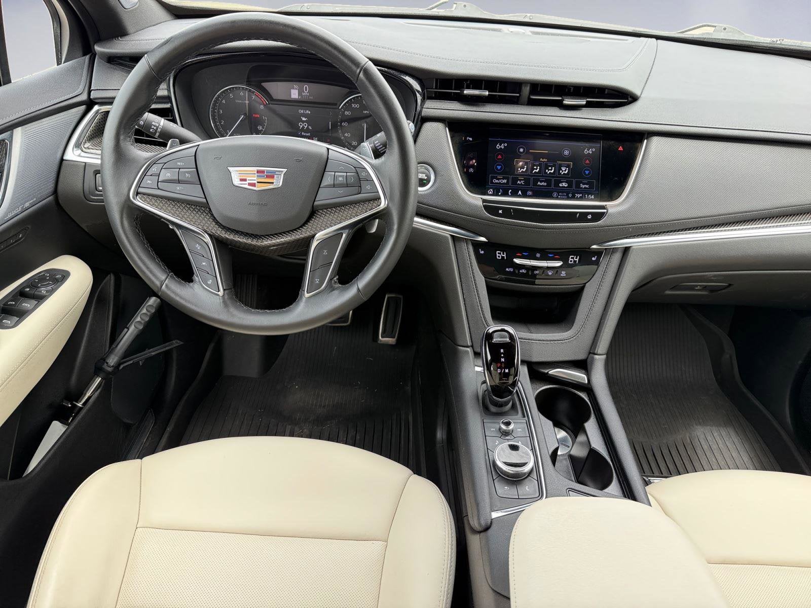2023 Cadillac XT5 Base