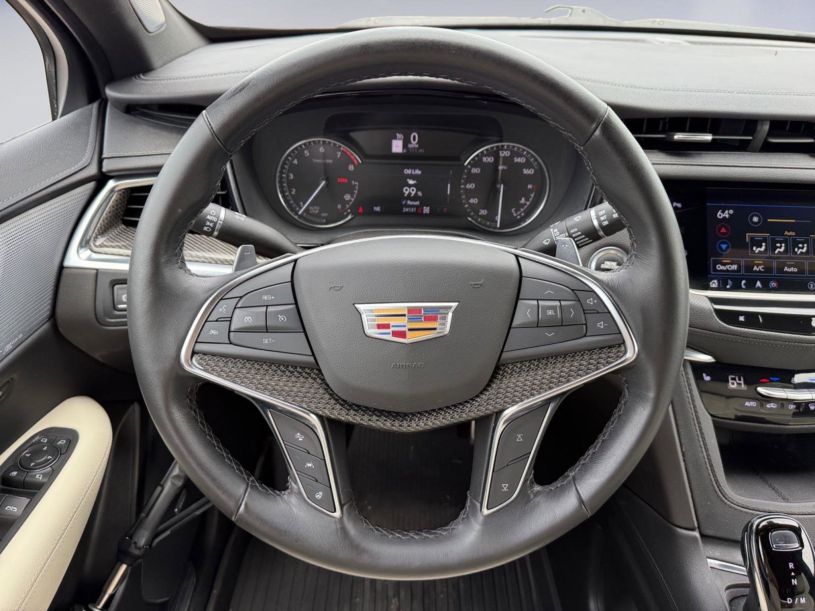 2023 Cadillac XT5 Base