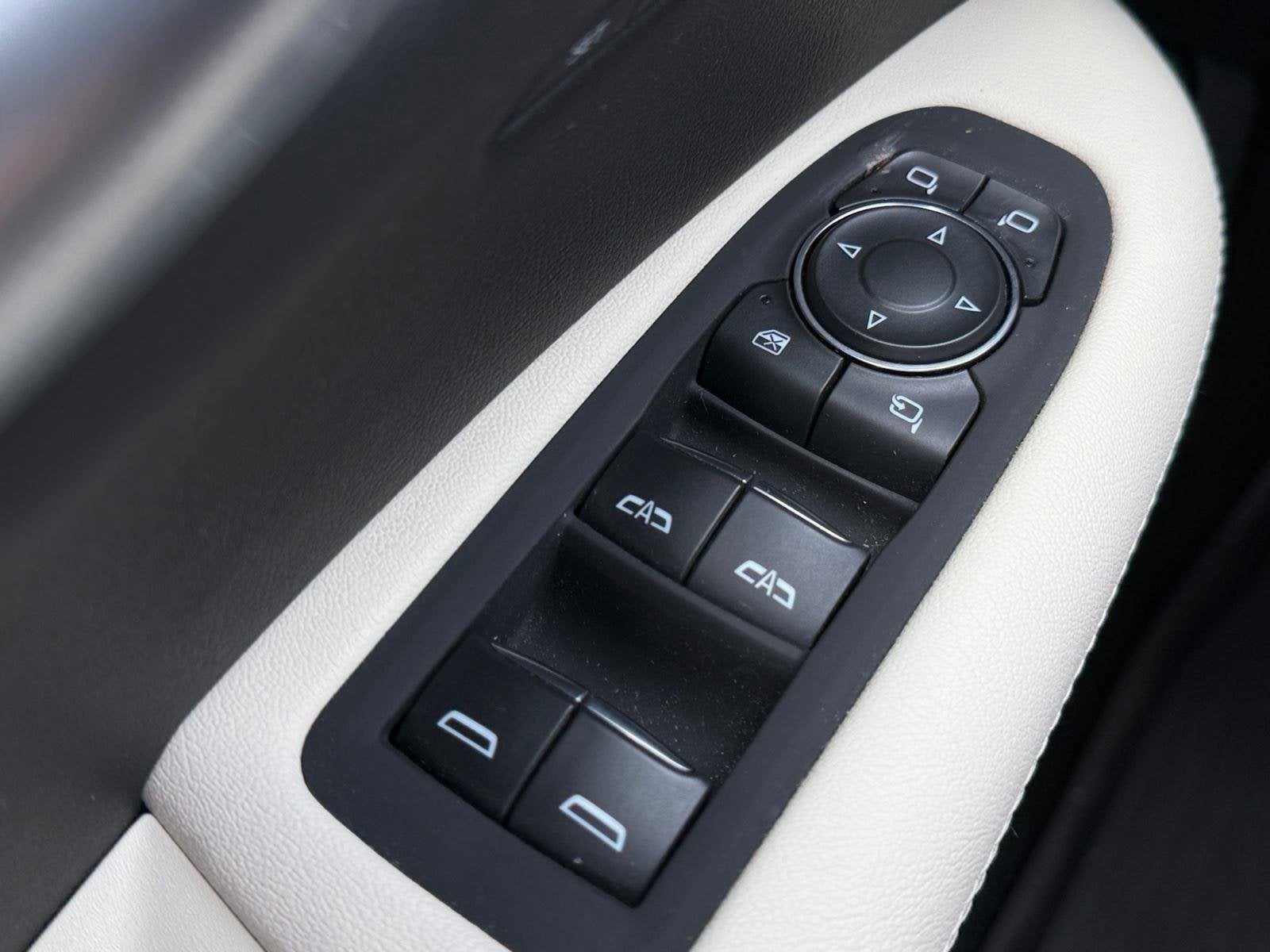 2023 Cadillac XT5 Base