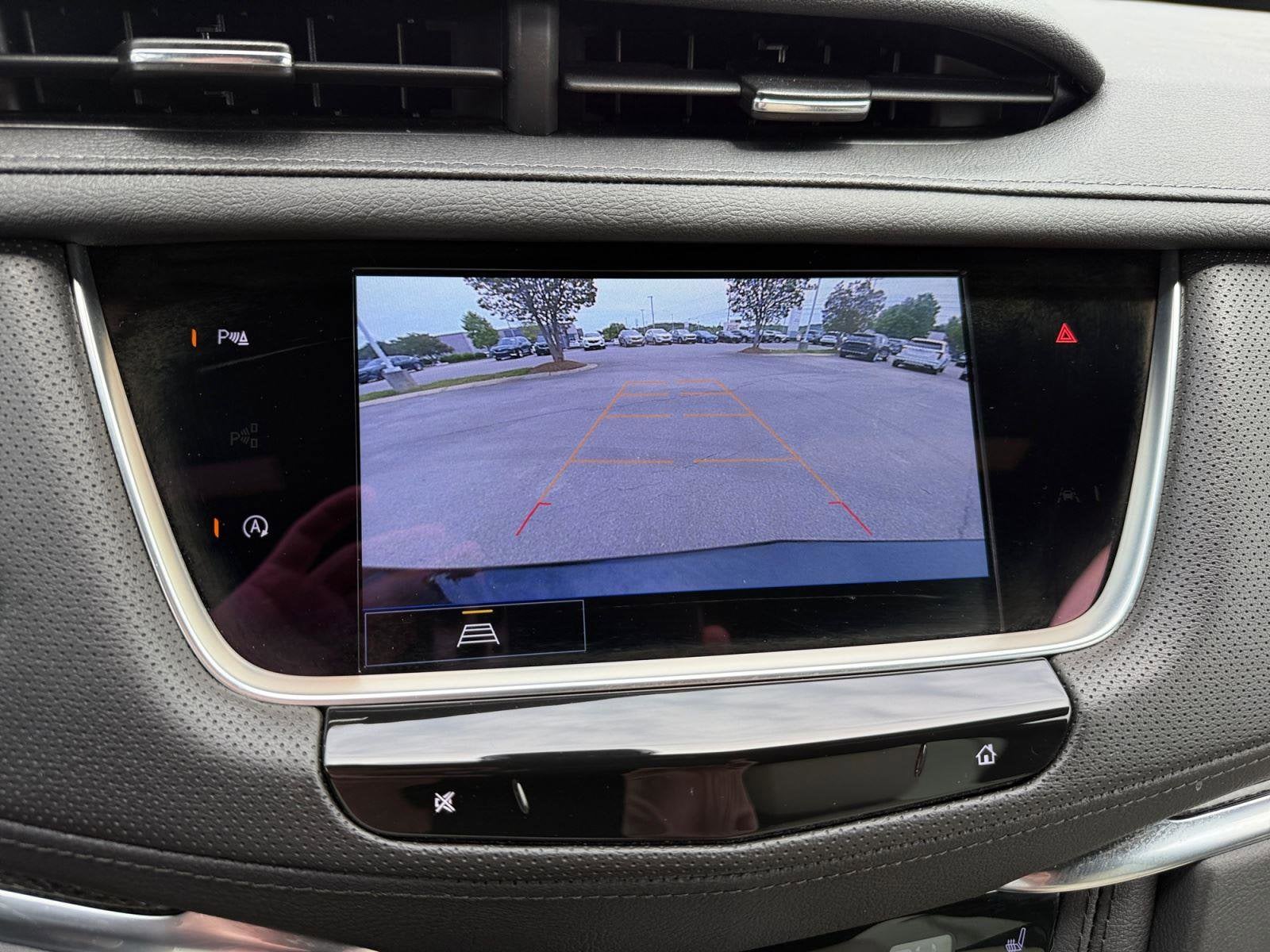 2023 Cadillac XT5 Base