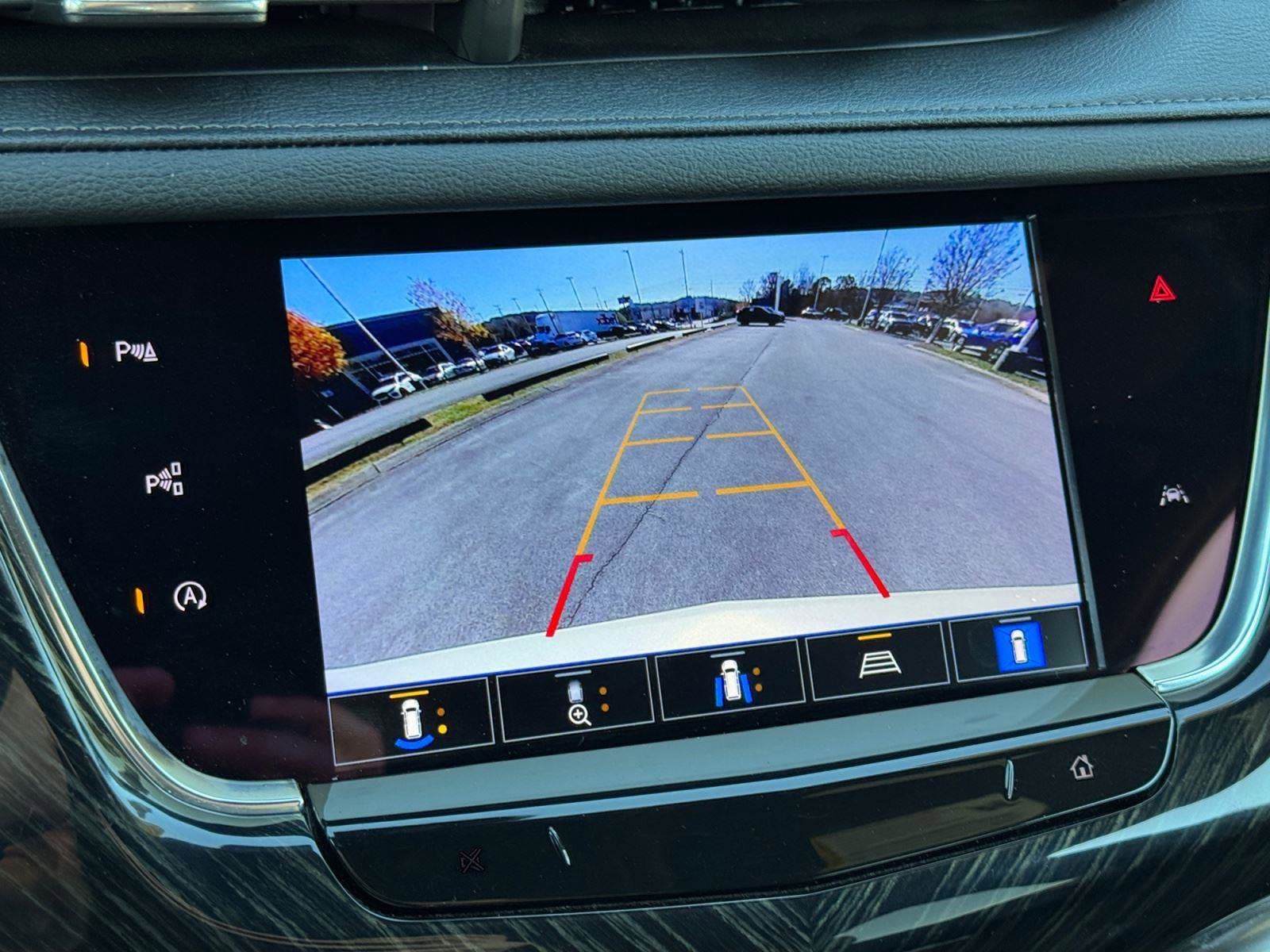 2022 Cadillac XT6 Base