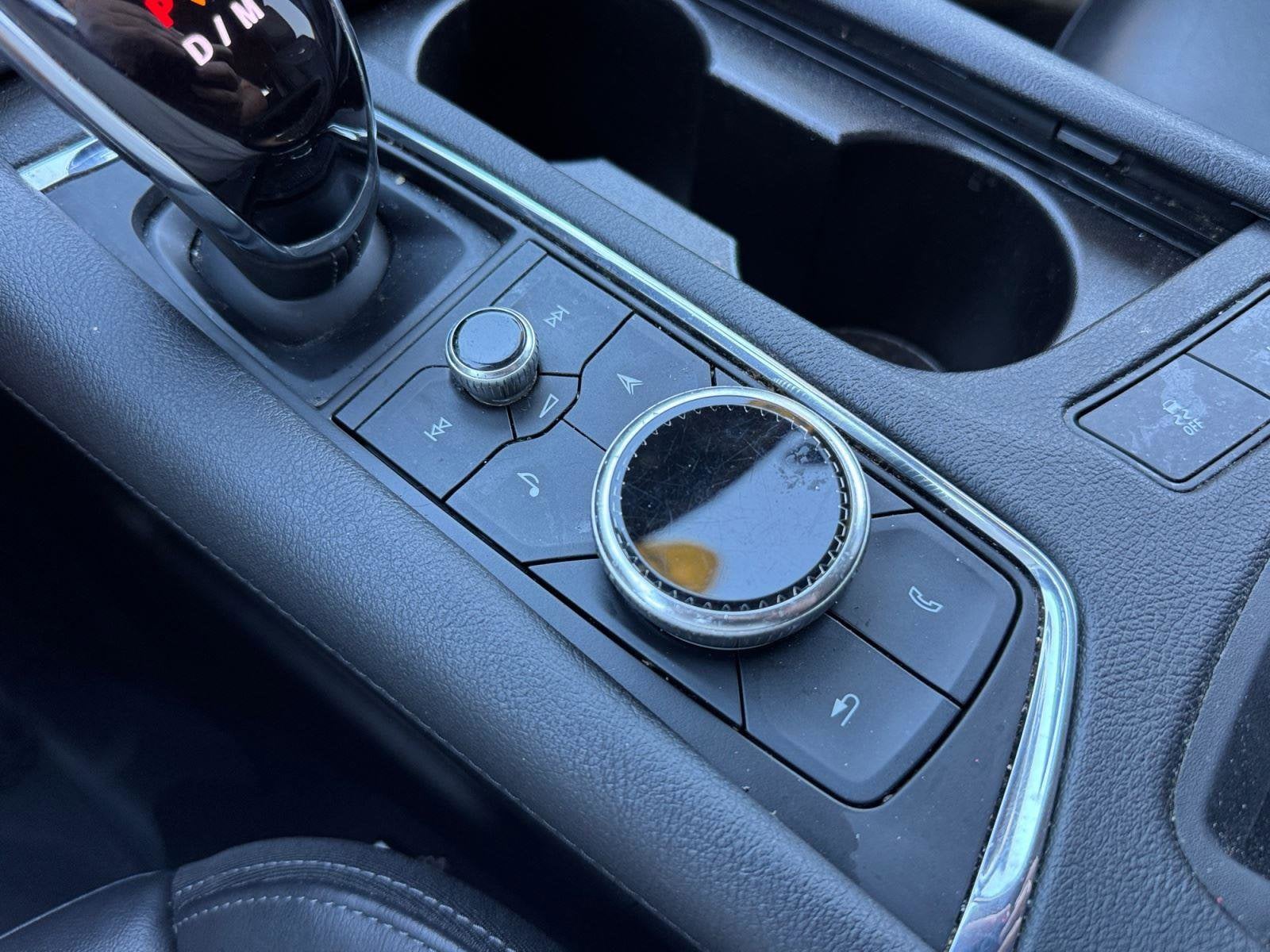 2022 Cadillac XT6 Base