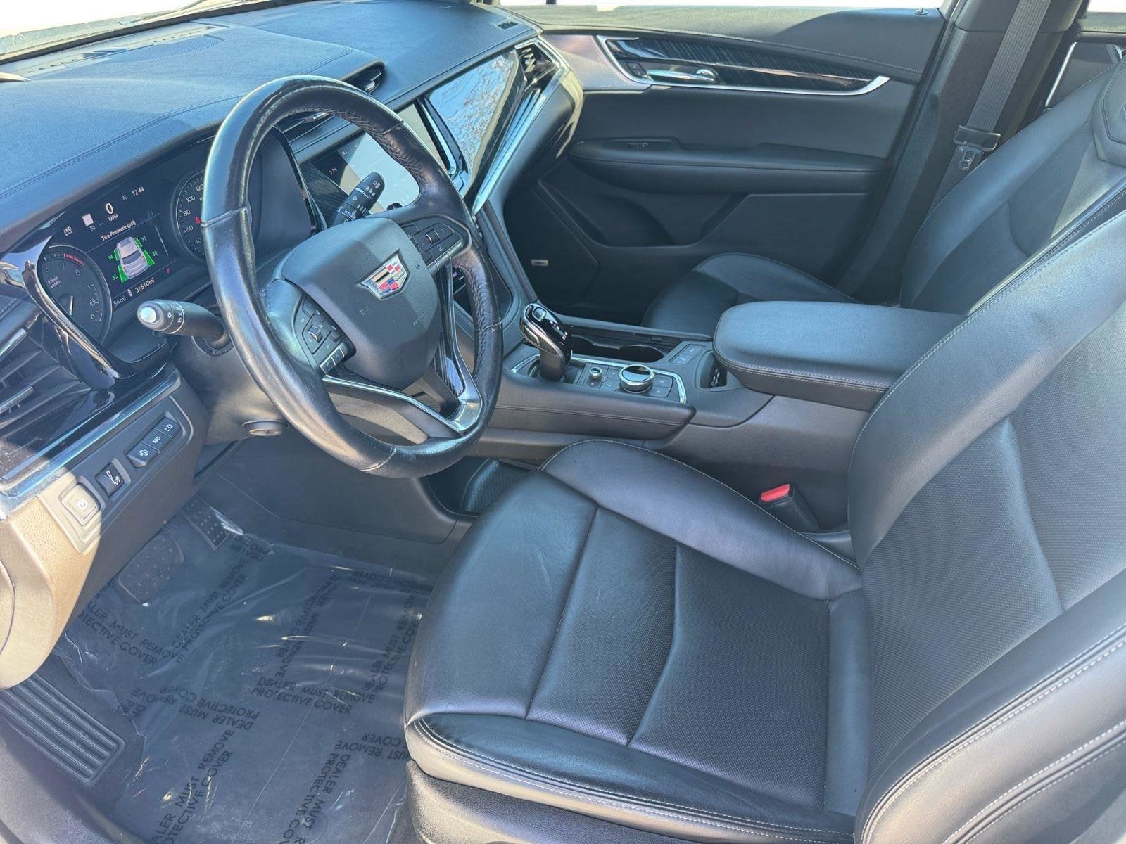 2022 Cadillac XT6 Base