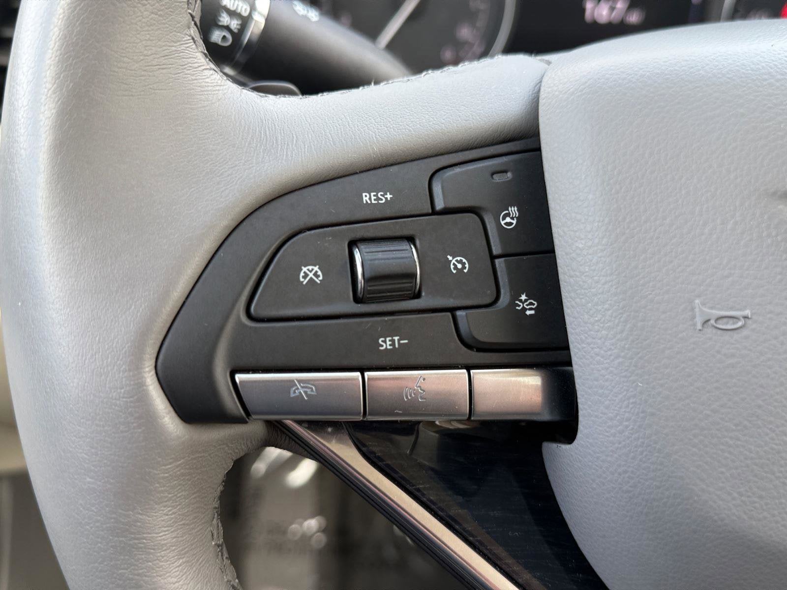 2024 Cadillac XT6 Base