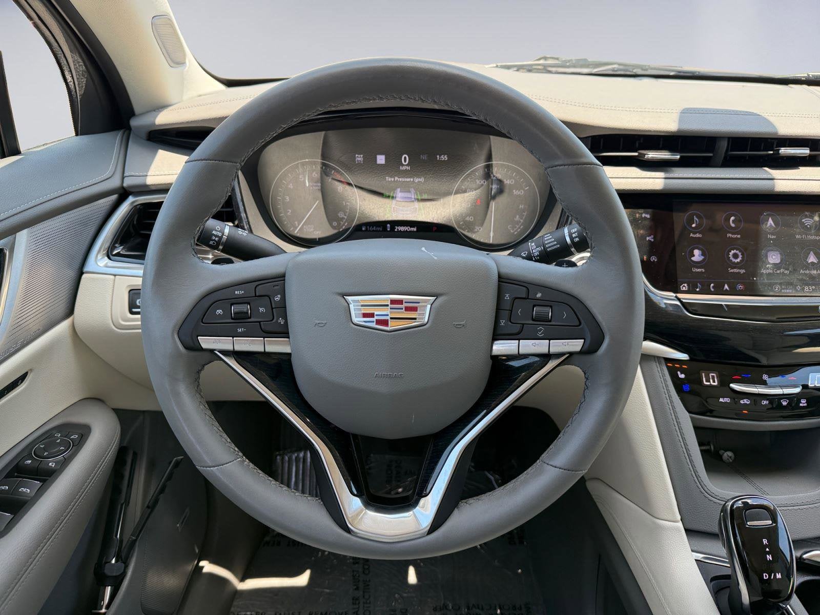 2024 Cadillac XT6 Base