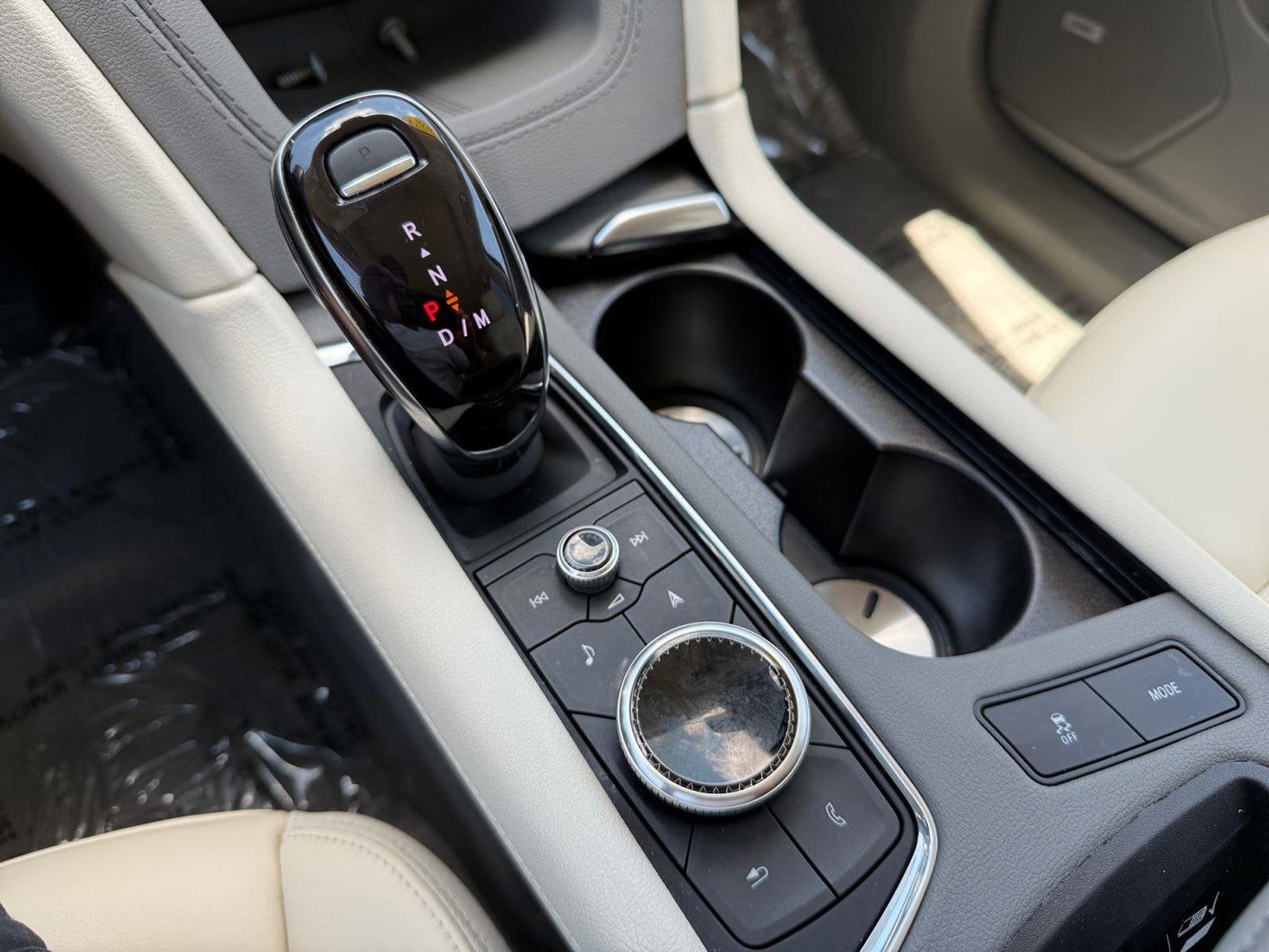 2024 Cadillac XT6 Base