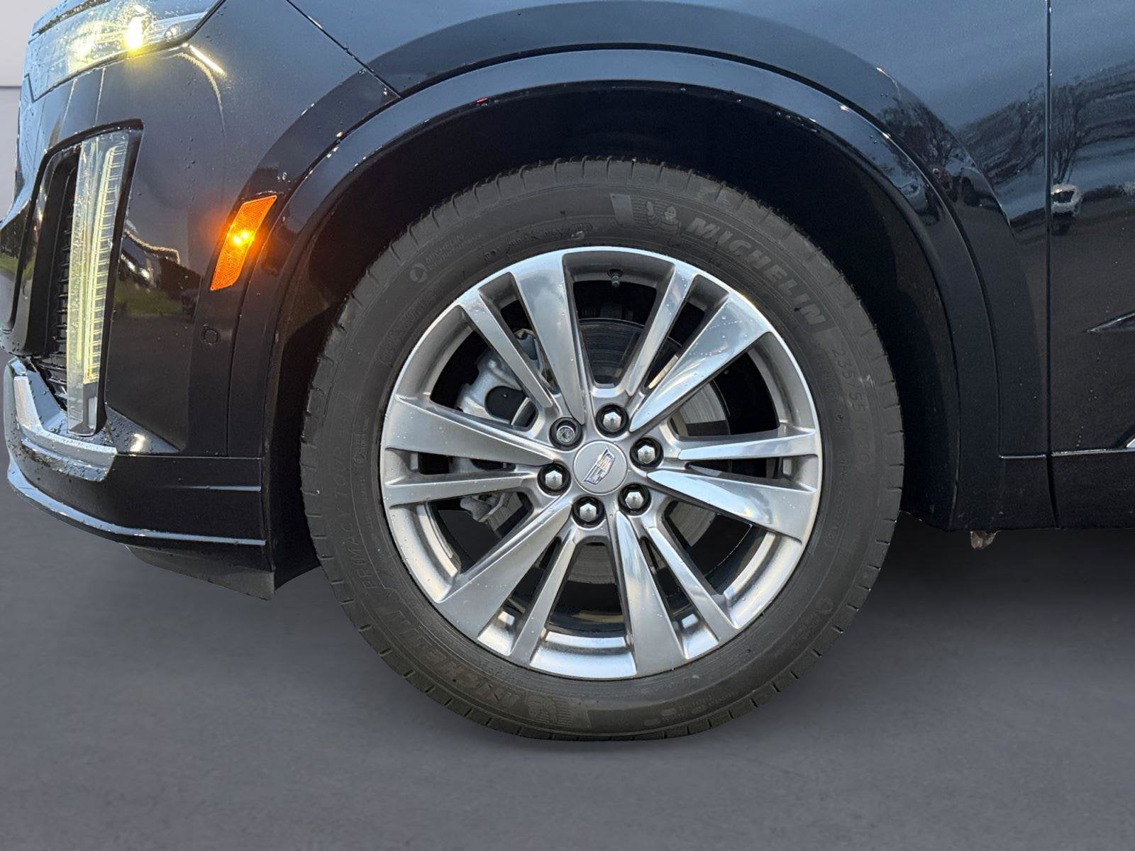 2024 Cadillac XT6 Base