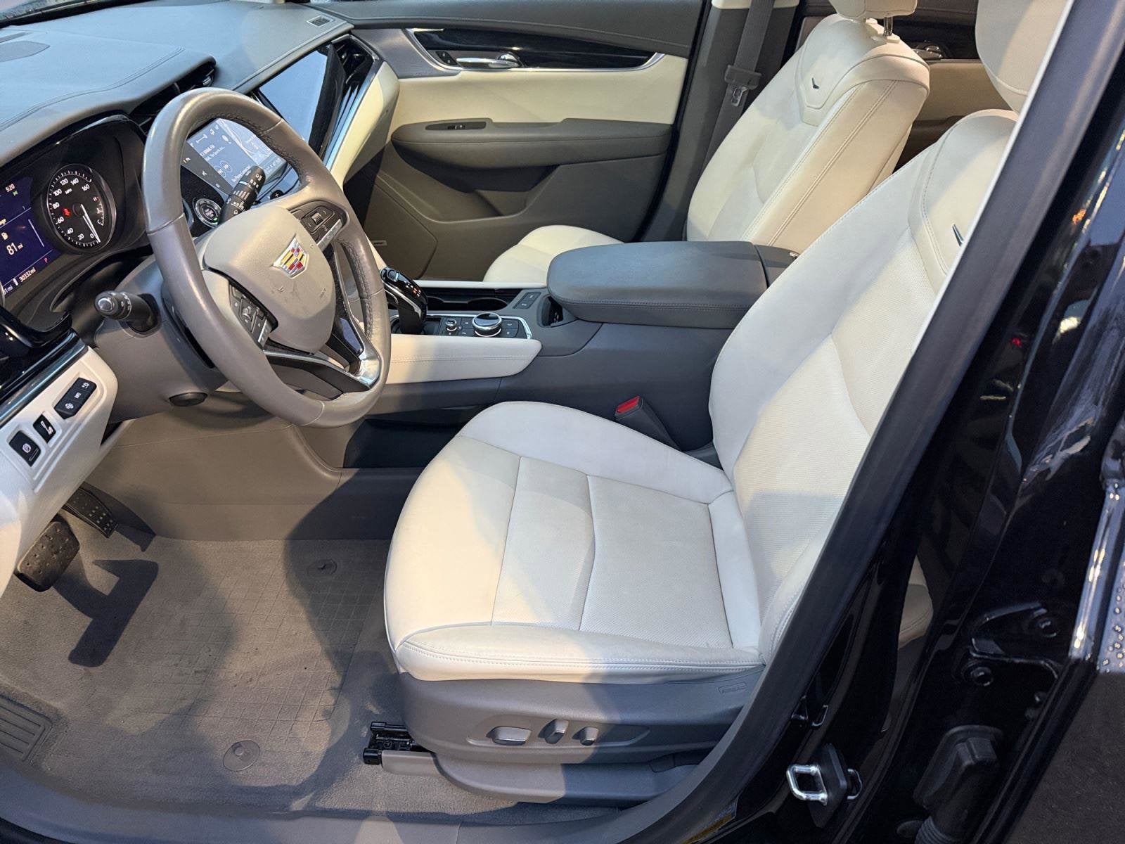 2024 Cadillac XT6 Base