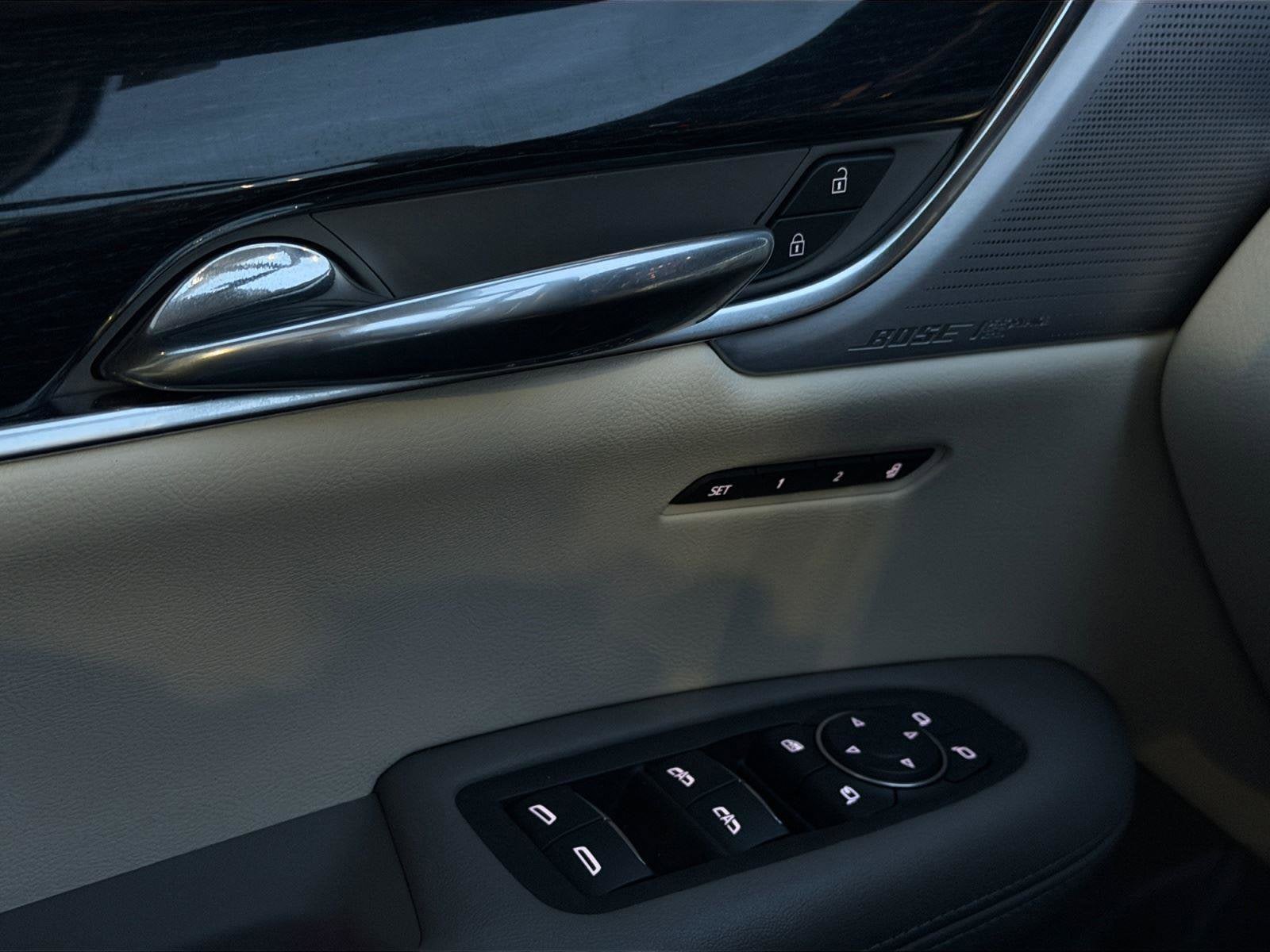 2024 Cadillac XT6 Base